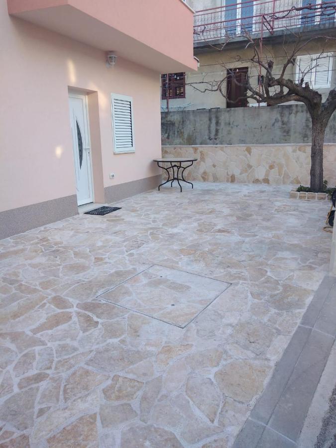 Apartman Roza Подстрана Екстериор снимка